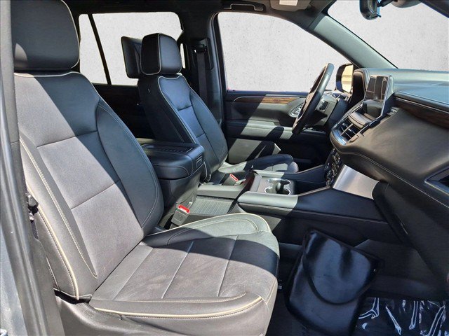 Used 2023 Chevrolet Tahoe Premier w/ Advanced Technology Package AWD/4WD image 24