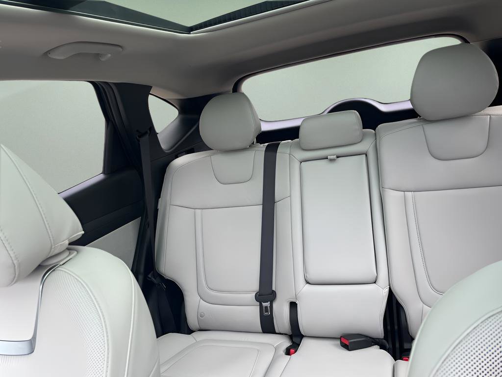 Used 2025 Hyundai Tucson Limited image 43