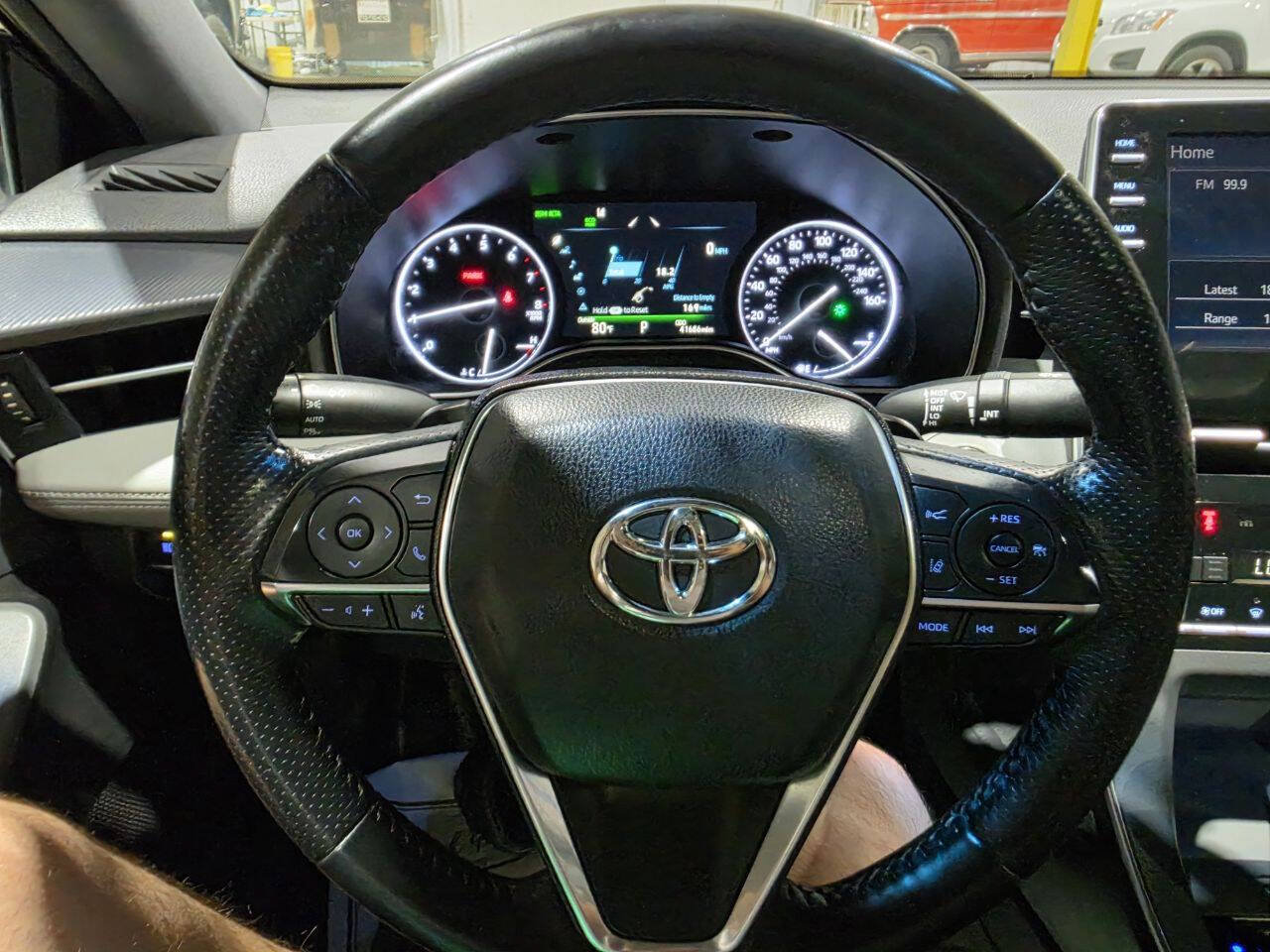 Used 2019 Toyota Avalon XSE w/ All Weather Liner Package FWD image 36
