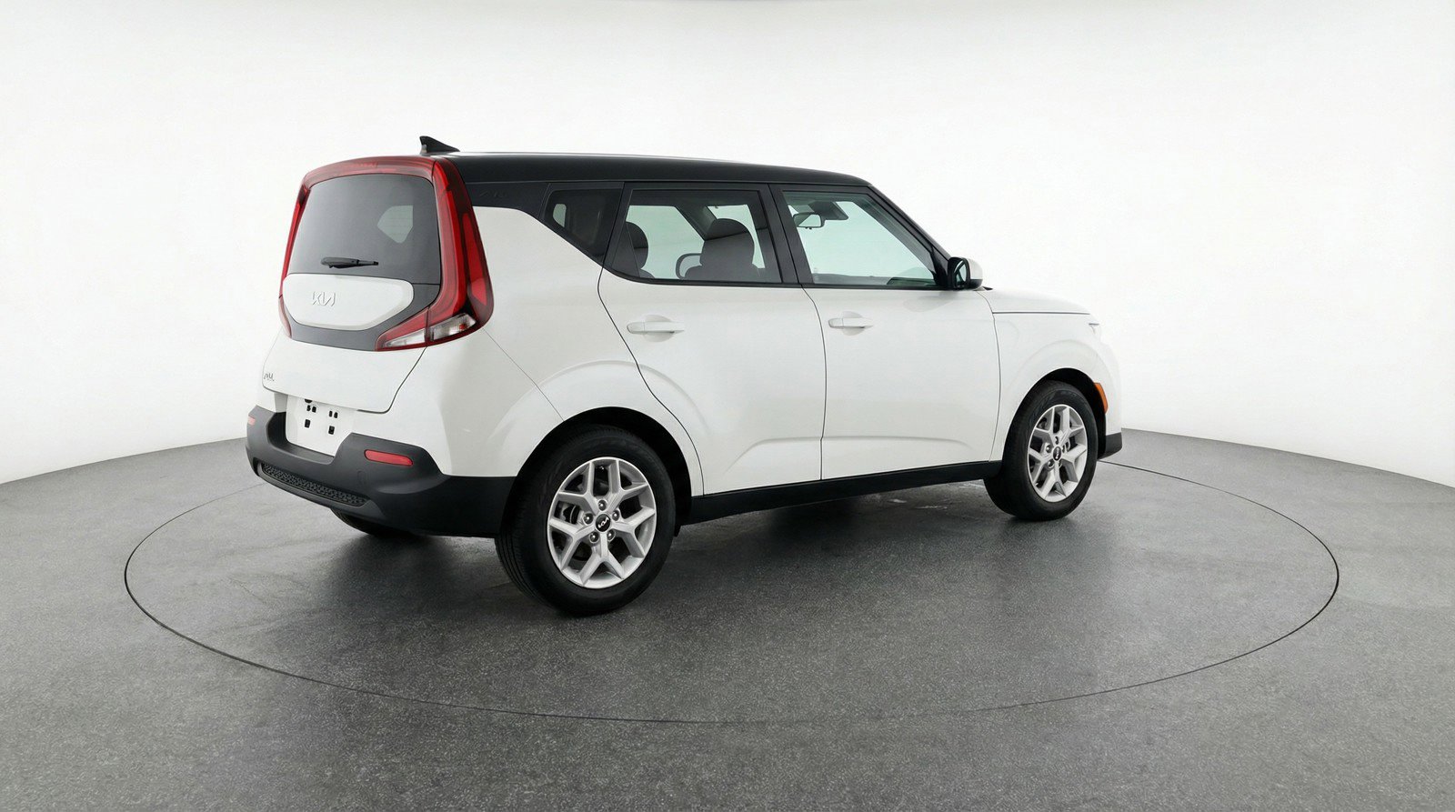 Used 2025 Kia Soul LX w/ LX Technology Package FWD image 9