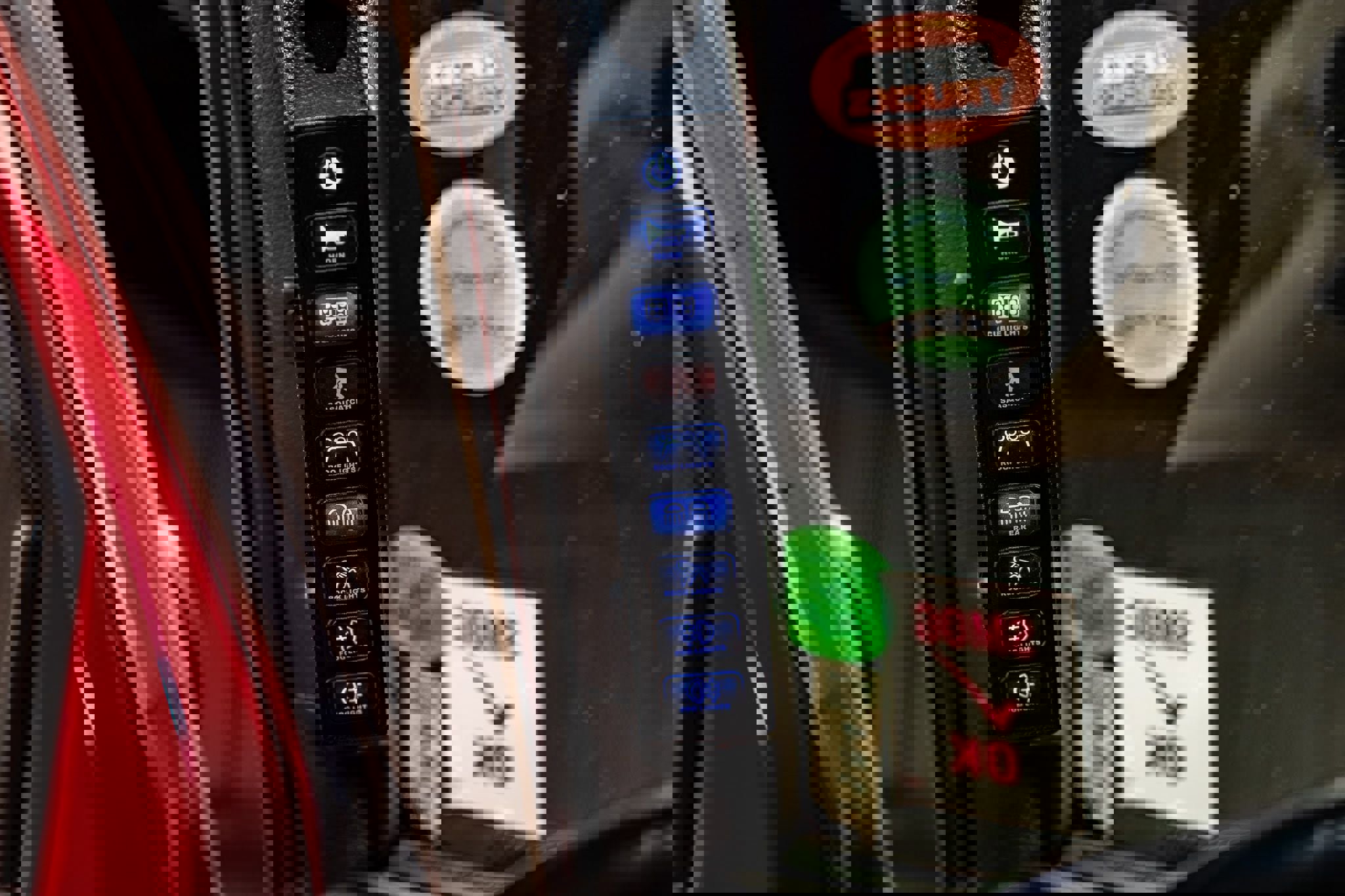 Used 2021 Jeep Gladiator Rubicon AWD/4WD image 22