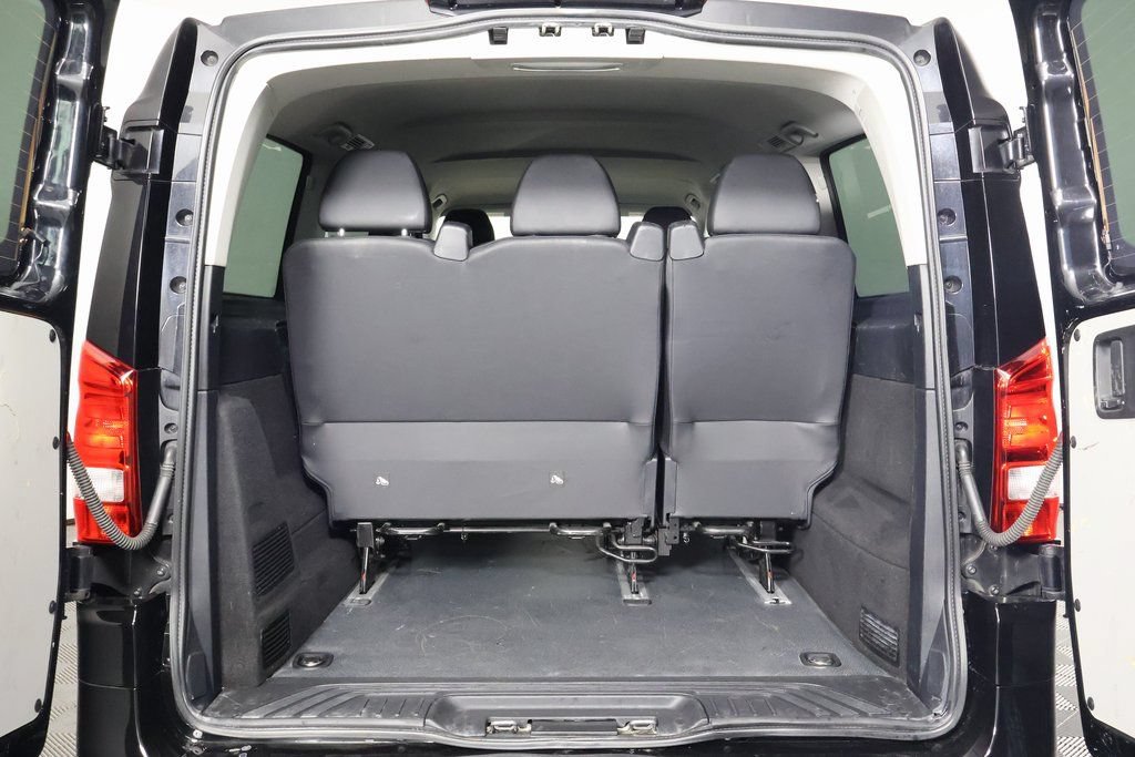 Used 2022 Mercedes-Benz Metris Passenger image 14
