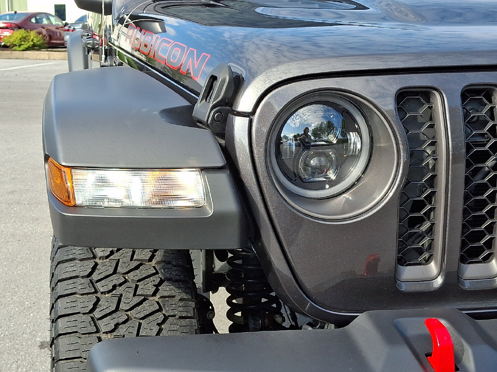 Used 2023 Jeep Gladiator Rubicon w/ Cold Weather Group AWD/4WD image 12
