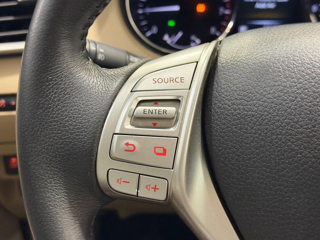 Used 2016 Nissan Rogue SL w/ SL Premium Package FWD image 19