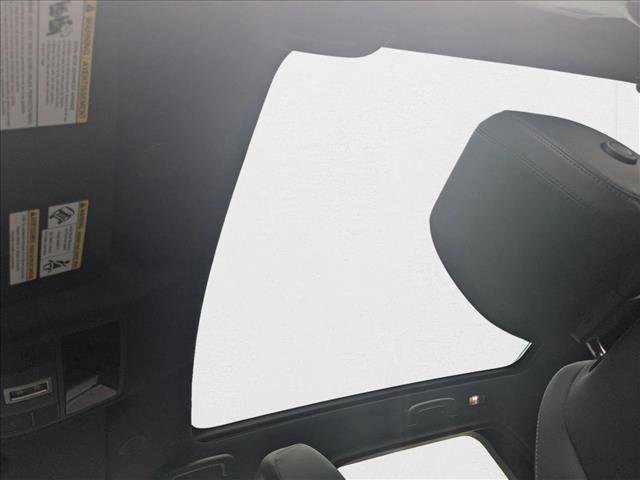 Used 2024 Land Rover Discovery Sport Dynamic SE image 16