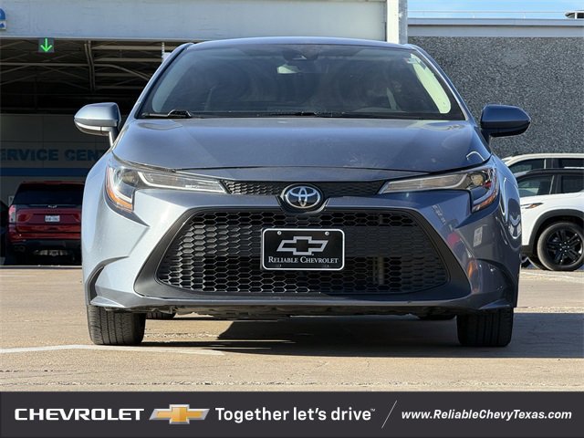 Used 2022 Toyota Corolla LE image 3
