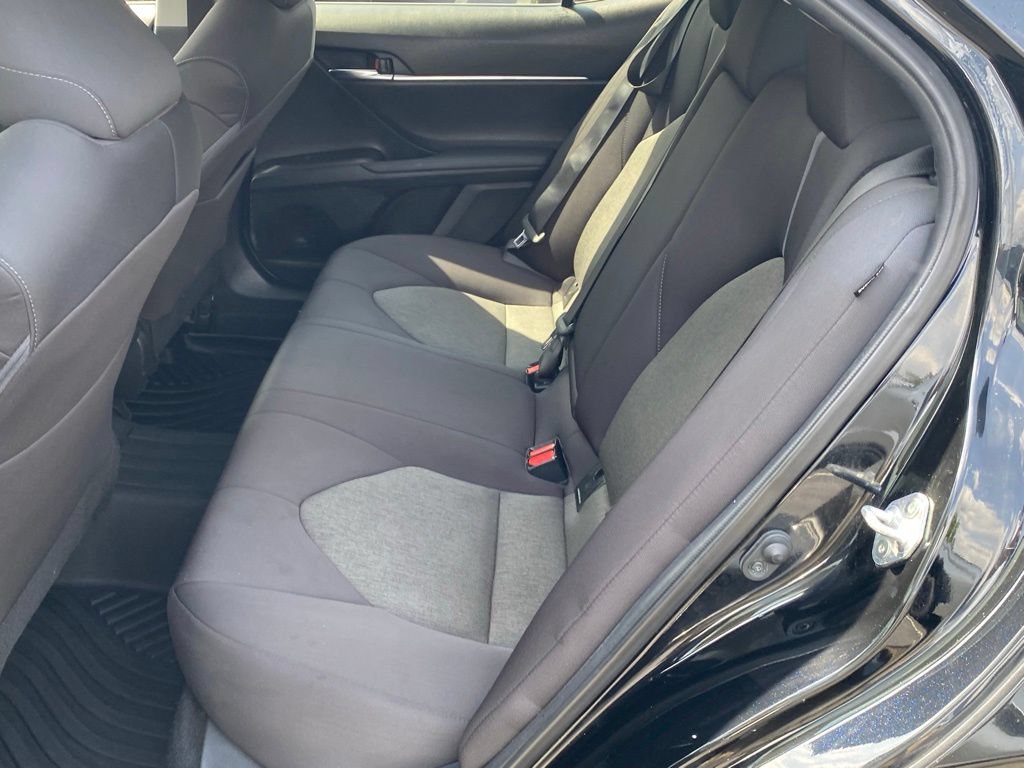 Used 2022 Toyota Camry LE FWD image 8