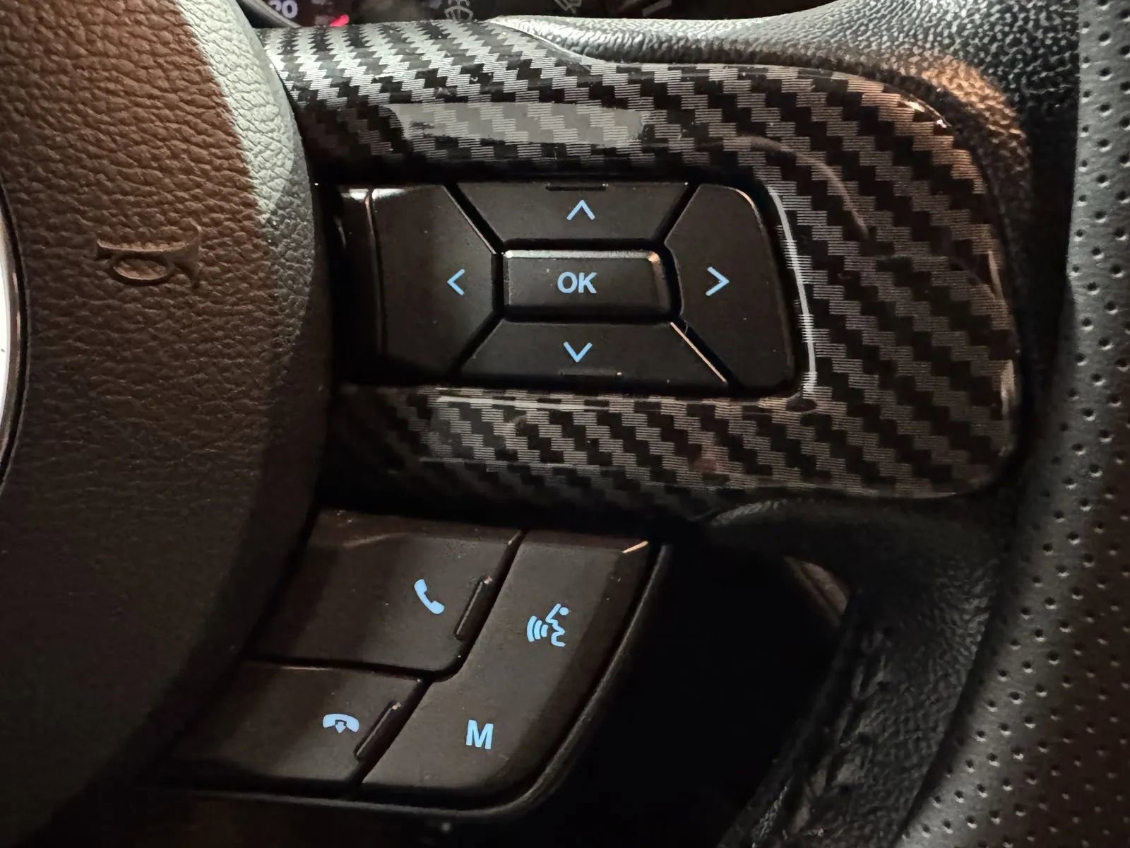 Used 2022 Ford Mustang EcoBoost image 17