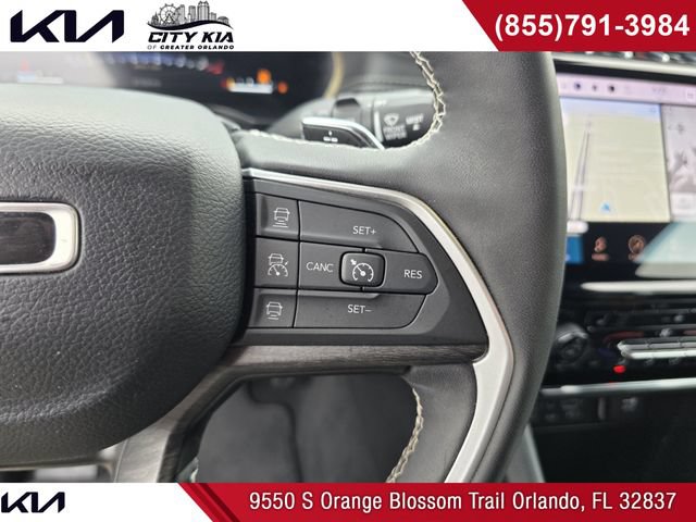 Used 2024 Jeep Grand Cherokee L Limited AWD/4WD image 36