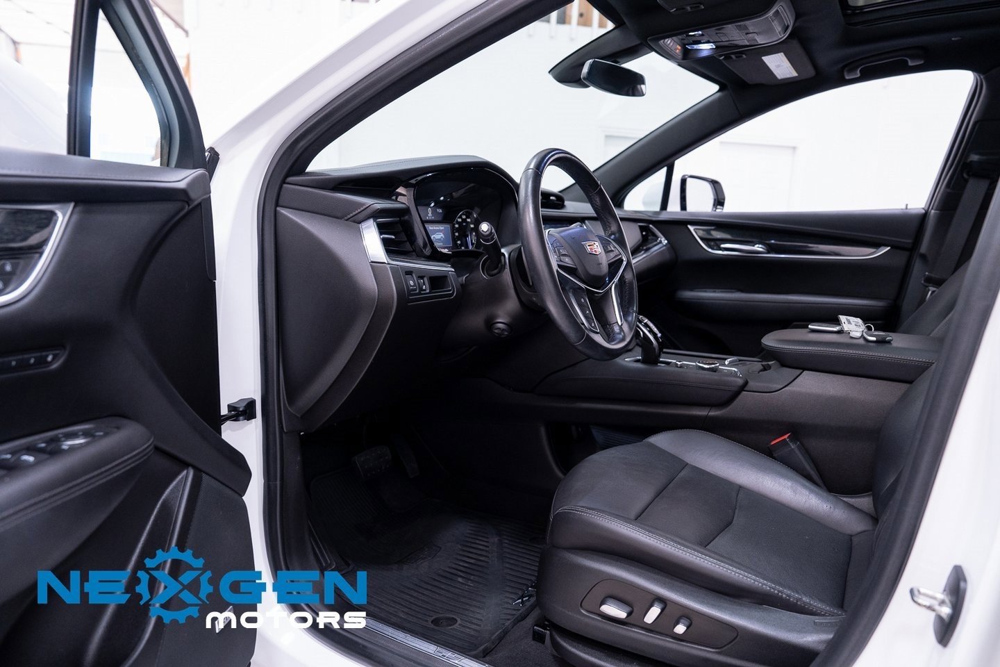 Used 2021 Cadillac XT5 Premium Luxury image 27