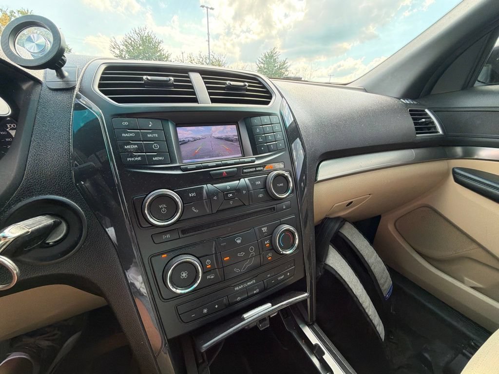Used 2017 Ford Explorer 4WD image 11