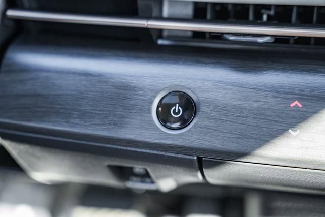 Used 2023 Nissan Ariya AWD image 24