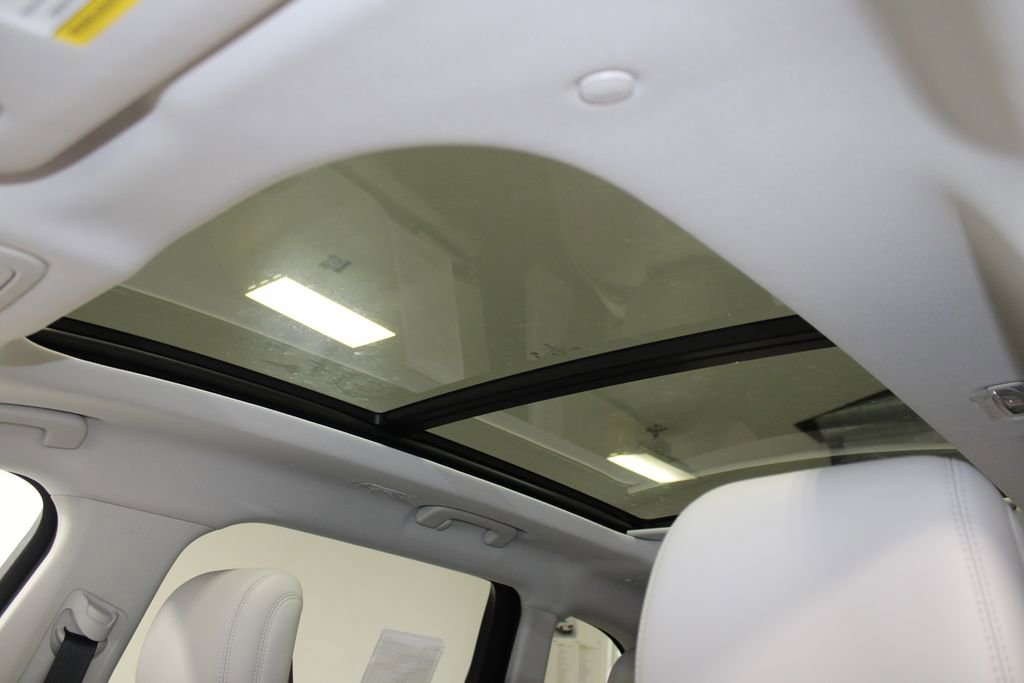 New 2026 Lincoln Nautilus Premier w/ Equipment Group 102A image 57