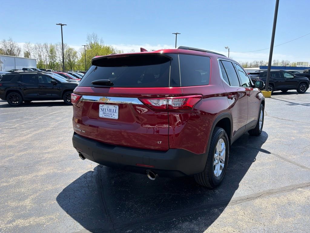 Used 2020 Chevrolet Traverse LT w/ Driver Confidence II Package AWD/4WD image 4