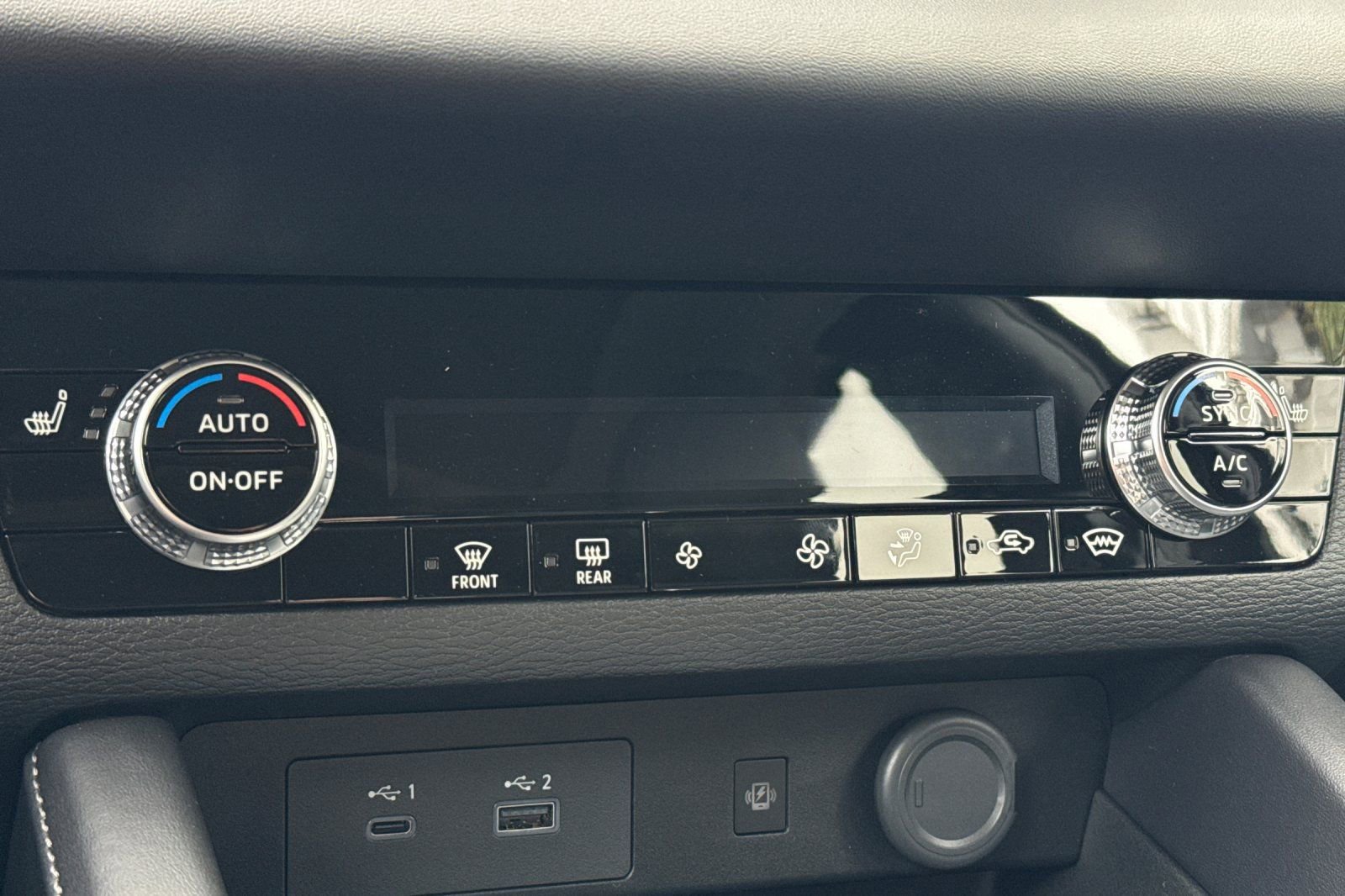 New 2025 Mitsubishi Outlander SE image 19