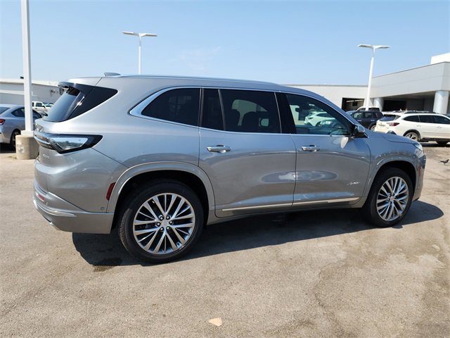 New 2026 Buick Enclave Avenir w/ Super Cruise Package image 2