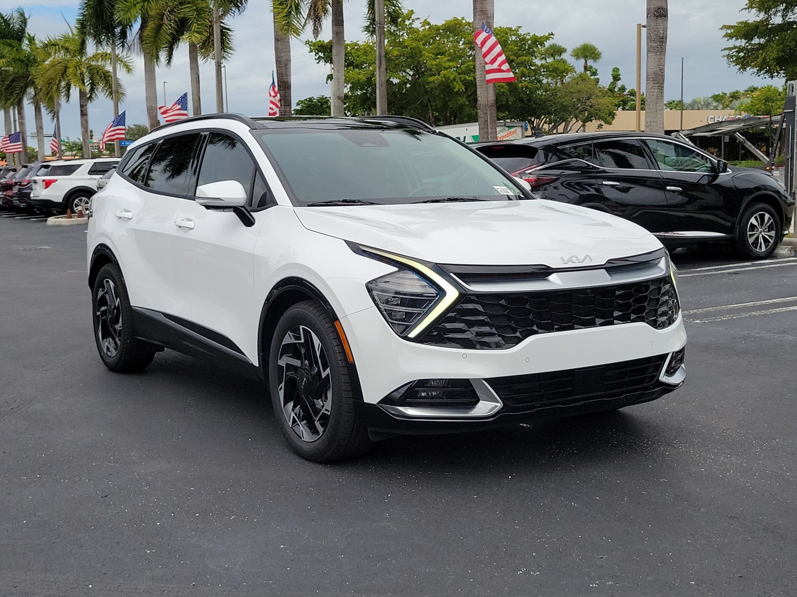 Used 2023 Kia Sportage SX FWD image 3