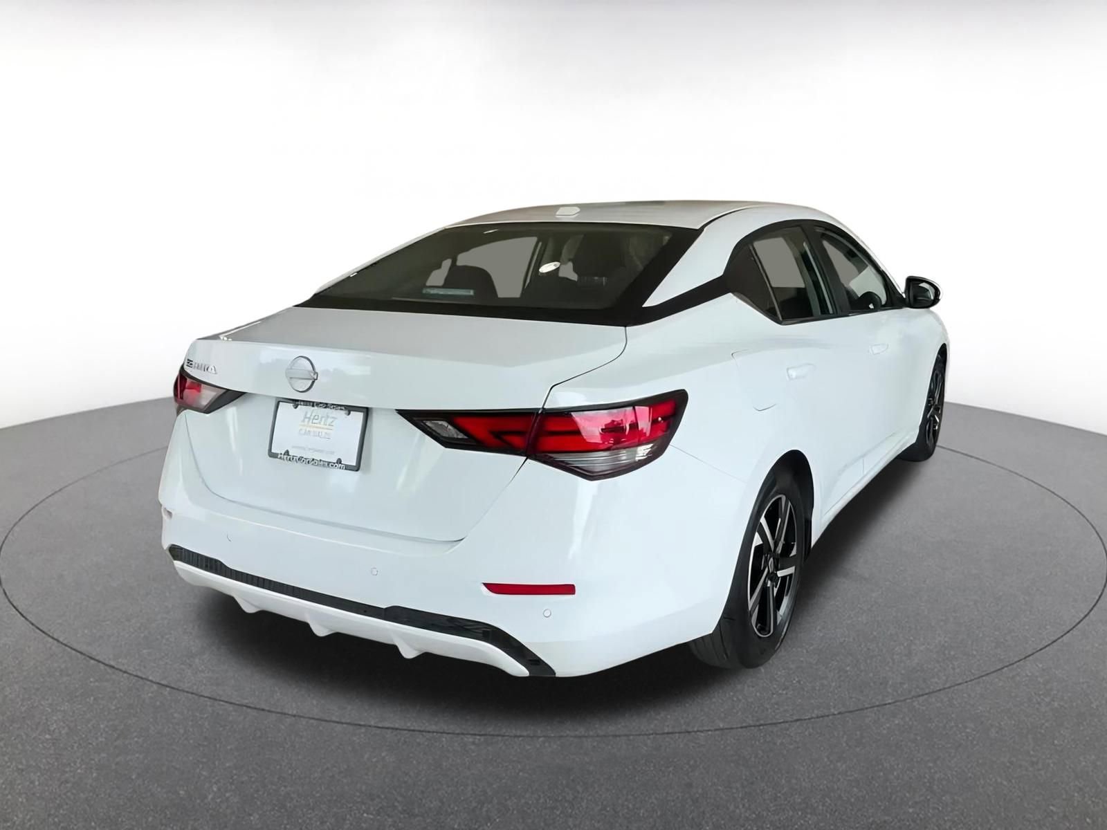 Used 2025 Nissan Sentra SV image 14