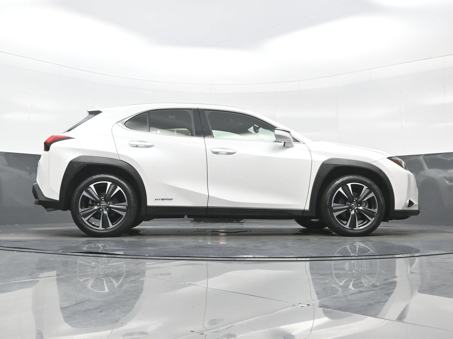 Used 2021 Lexus UX 250h w/ Premium Package AWD/4WD image 37