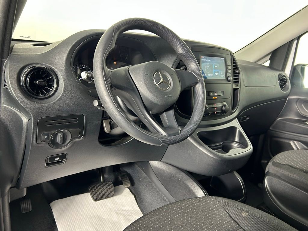 Used 2022 Mercedes-Benz Metris image 15