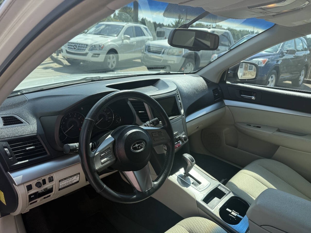 Used 2010 Subaru Outback 2.5i Premium AWD/4WD image 15