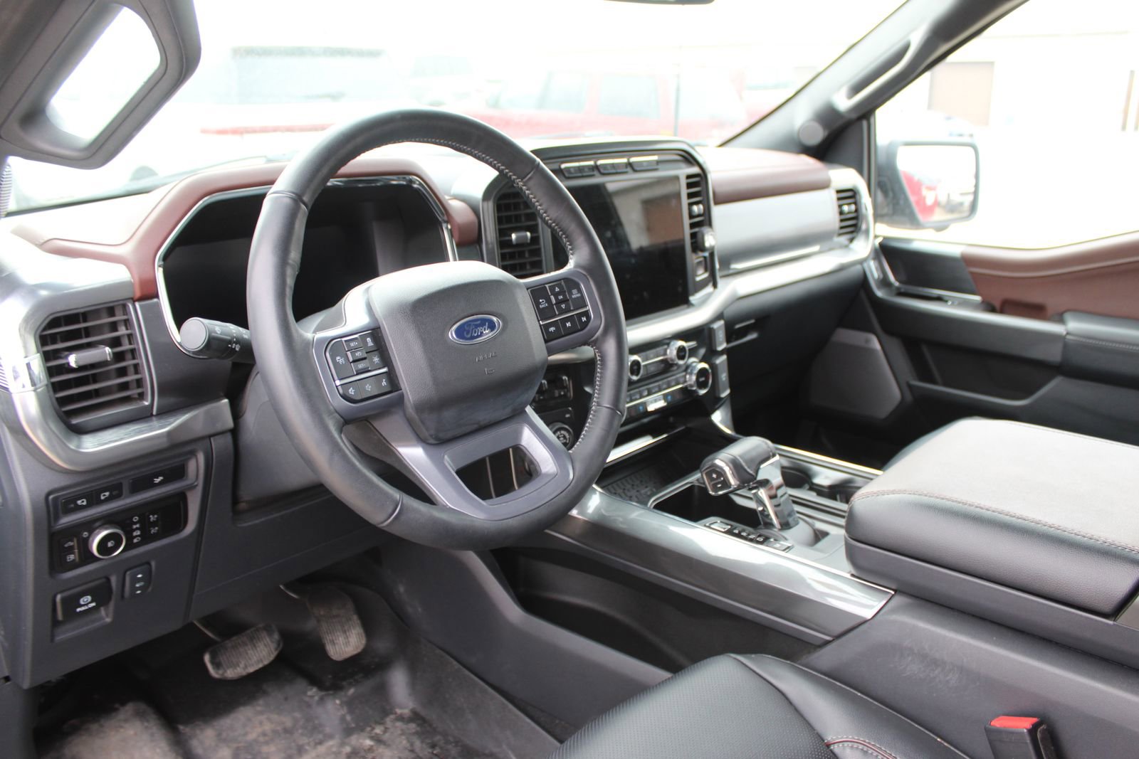 Used 2023 Ford F150 Lariat w/ Equipment Group 502A High image 10