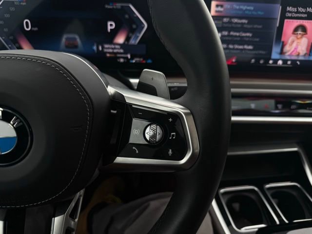 Certified 2023 BMW 760i xDrive w/ Executive Package image 31