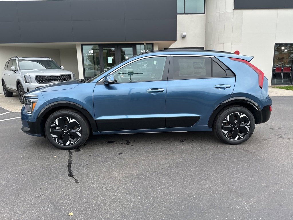 New 2025 Kia Niro Wave w/ Wave Preserve Package video 2
