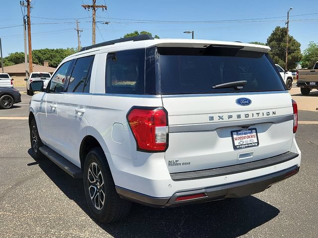 Used 2022 Ford Expedition XLT RWD image 3