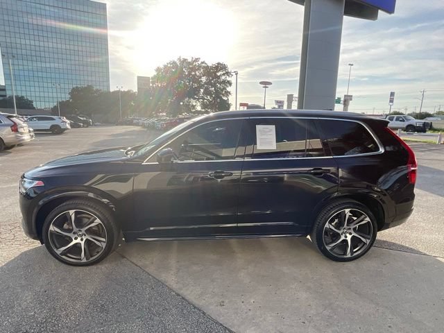 Certified 2022 Volvo XC90 T5 Momentum FWD image 4