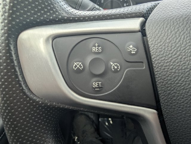Used 2024 GMC Terrain SLE FWD image 18