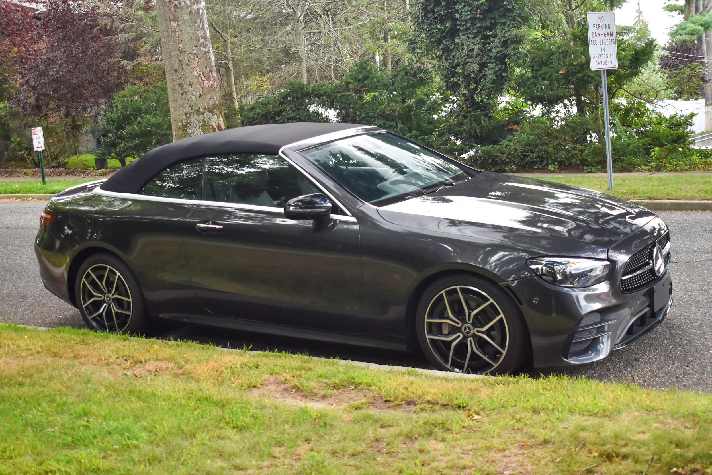 Used 2021 Mercedes-Benz E 450 4MATIC Cabriolet w/ AMG Line image 11