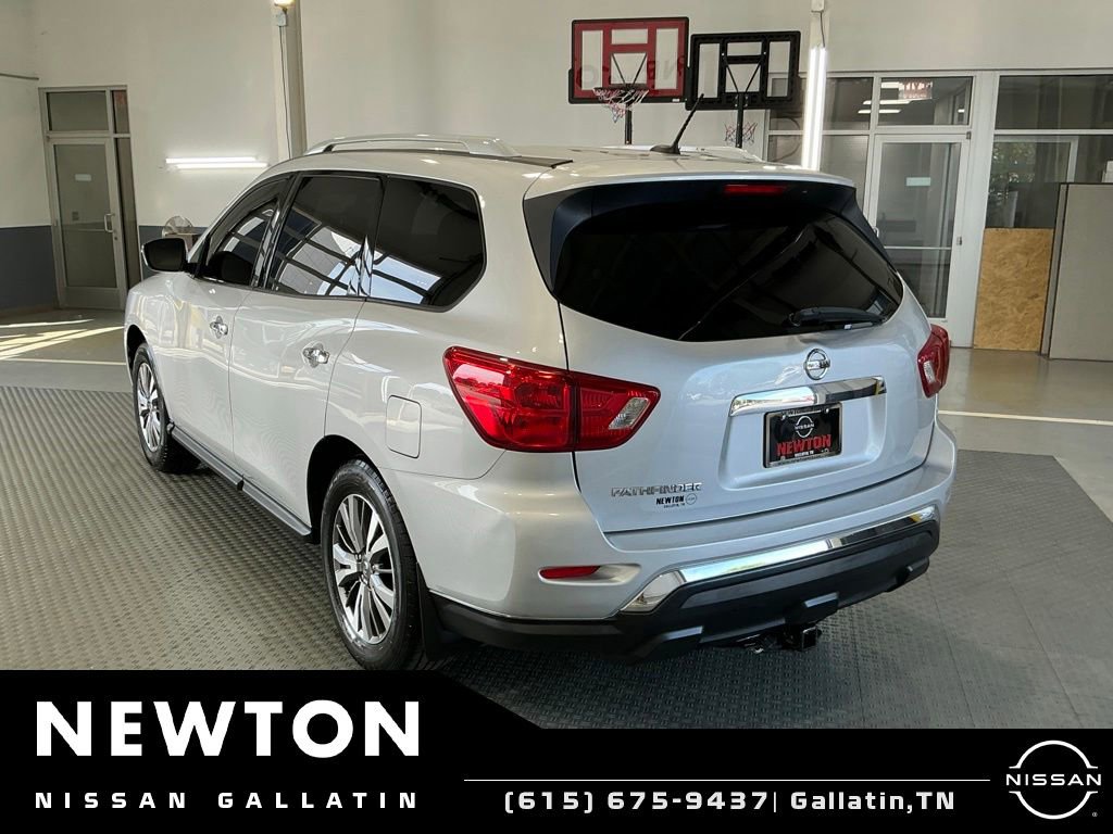 Used 2018 Nissan Pathfinder S FWD image 20