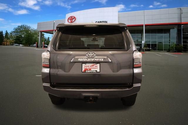 Used 2018 Toyota 4Runner SR5 Premium AWD/4WD image 3