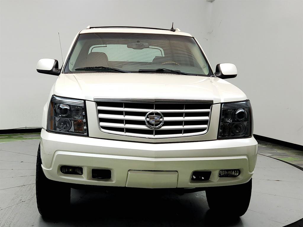 Used 2003 Cadillac Escalade EXT AWD/4WD image 2