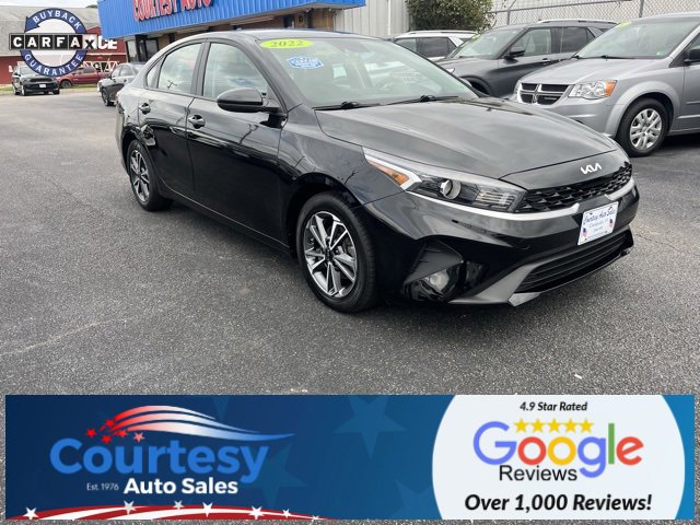 Used 2022 Kia Forte LXS image 1