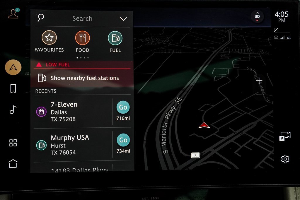 Used 2021 Jaguar F-PACE SVR image 25