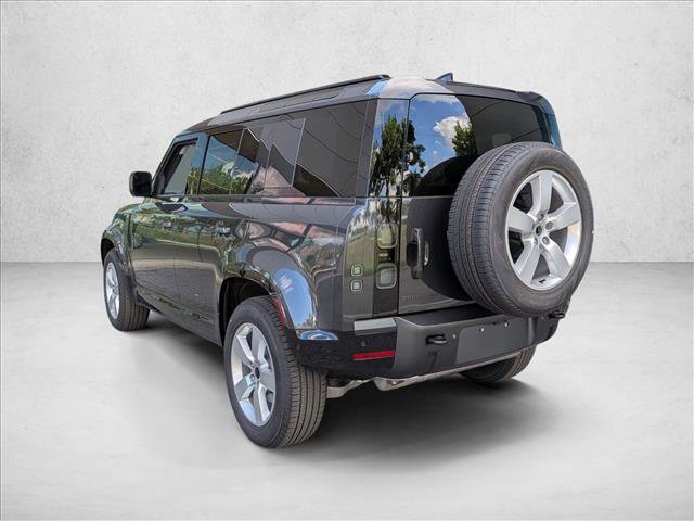 New 2026 Land Rover Defender 110 X-Dynamic SE image 8