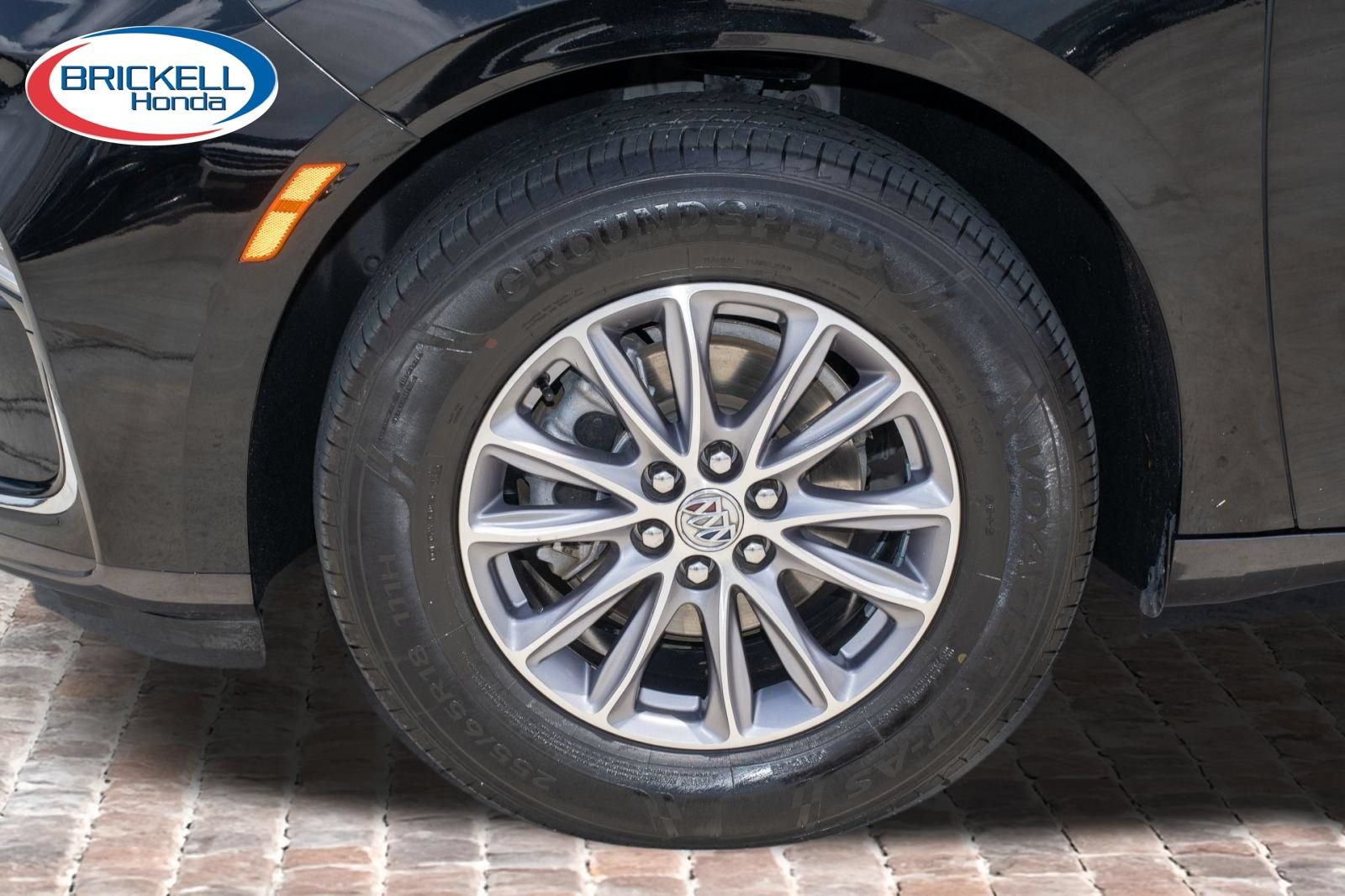 Used 2024 Buick Enclave Essence w/ Technology Package FWD image 40