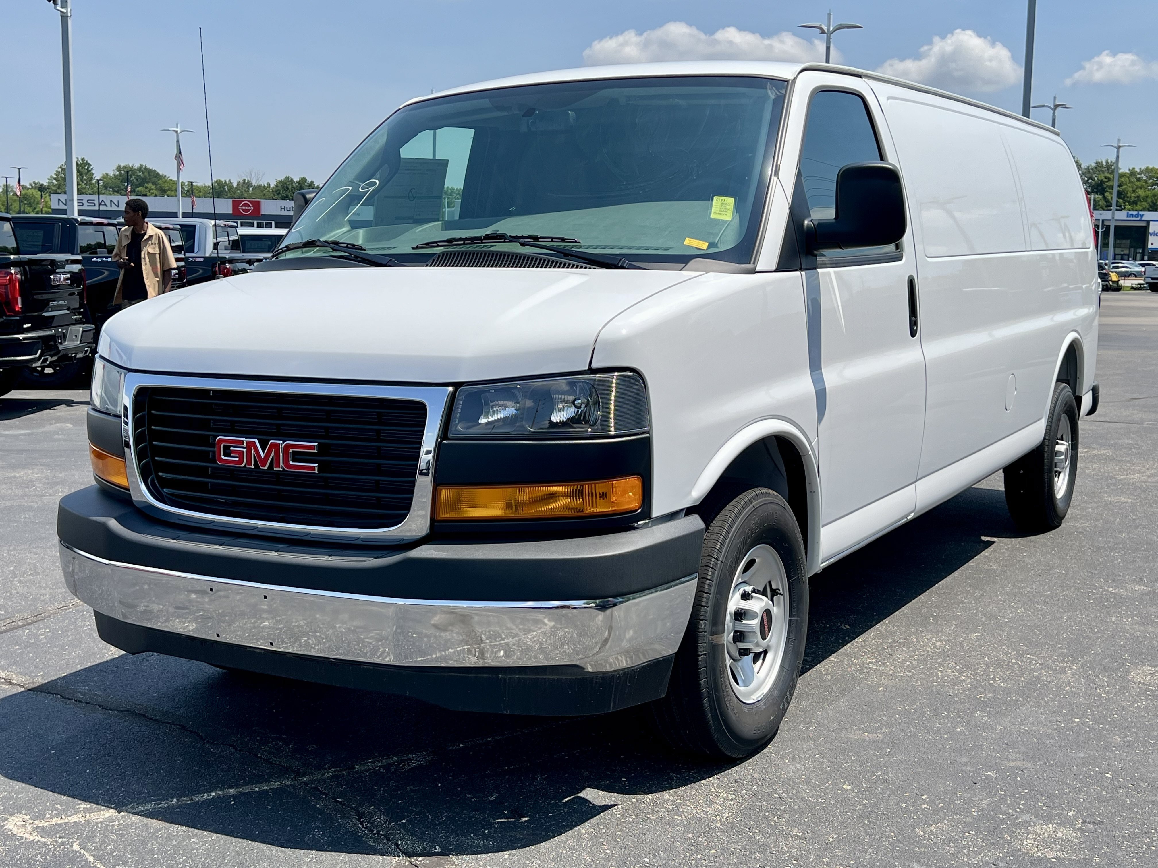New 2026 GMC Savana 2500 Extended w/ Enhanced Convenience Package RWD image 3