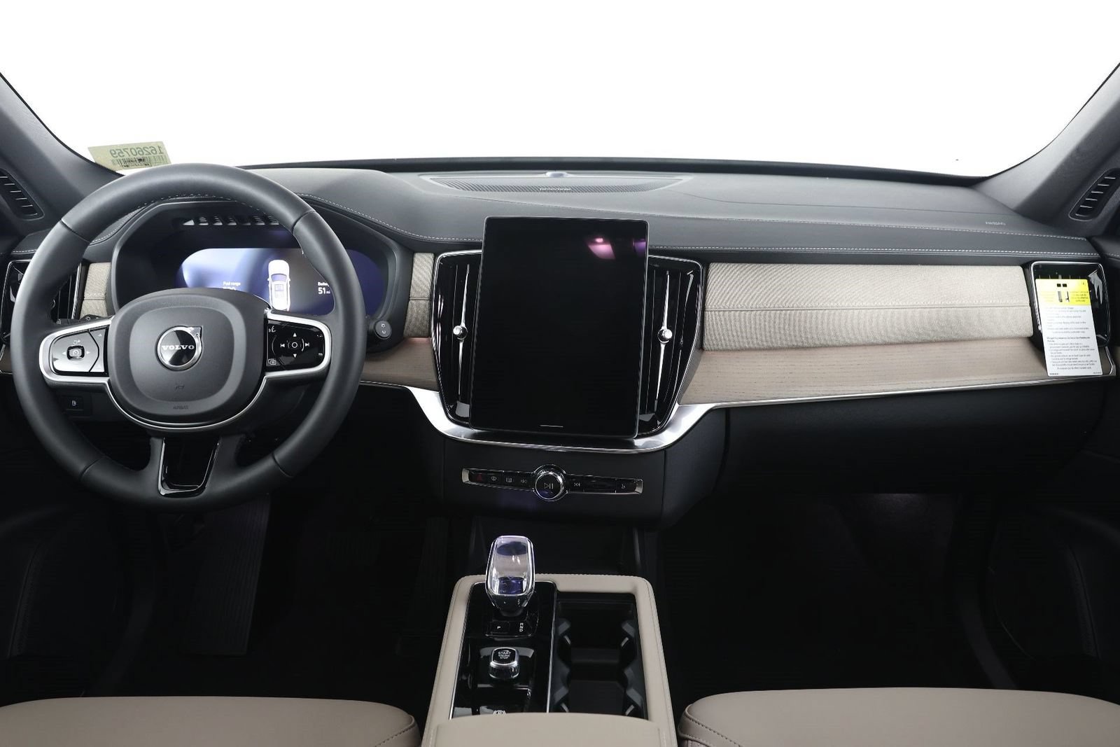 New 2026 Volvo XC90 T8 Plus w/ Protection Package Premier AWD/4WD image 5