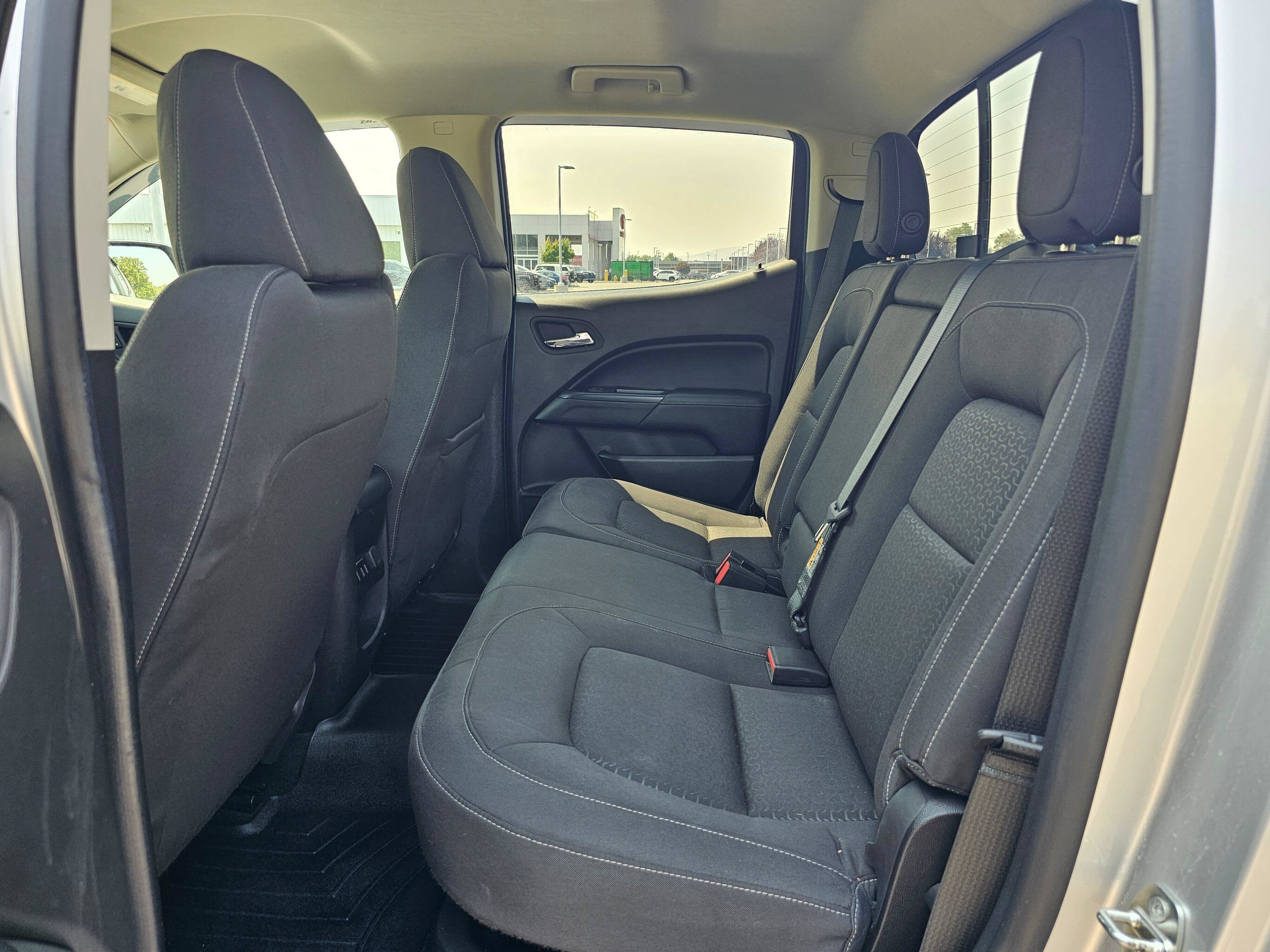 Used 2016 GMC Canyon SLE w/ SLE Convenience Package RWD image 17