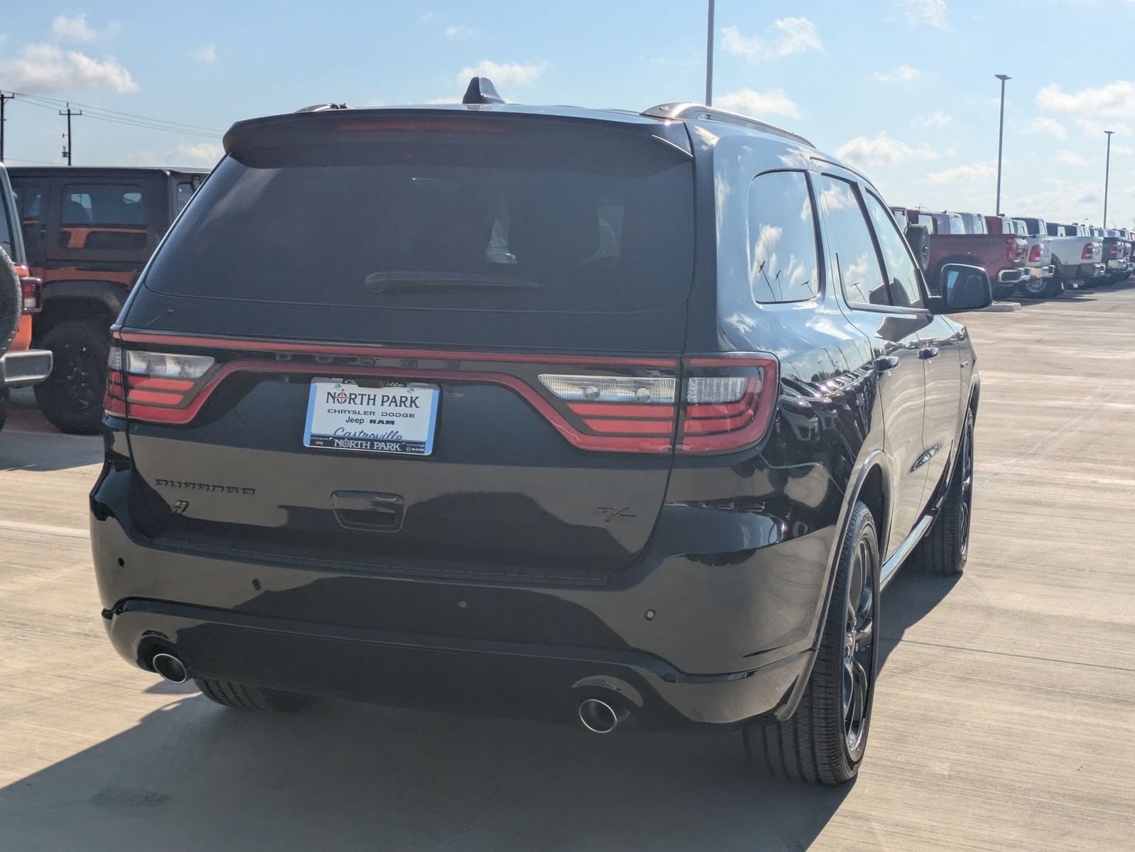 New 2025 Dodge Durango R/T w/ Blacktop Package AWD/4WD image 3