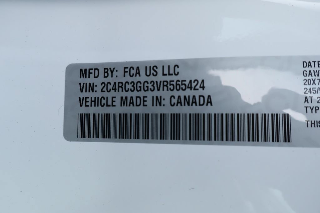 New 2027 Chrysler Pacifica Limited AWD/4WD image 36