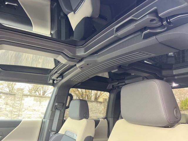 New 2026 GMC Hummer EV 4x4 Crew Cab image 18