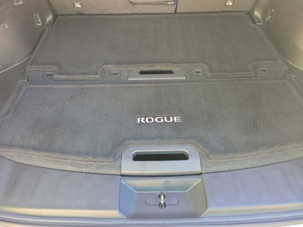 Used 2017 Nissan Rogue S image 14