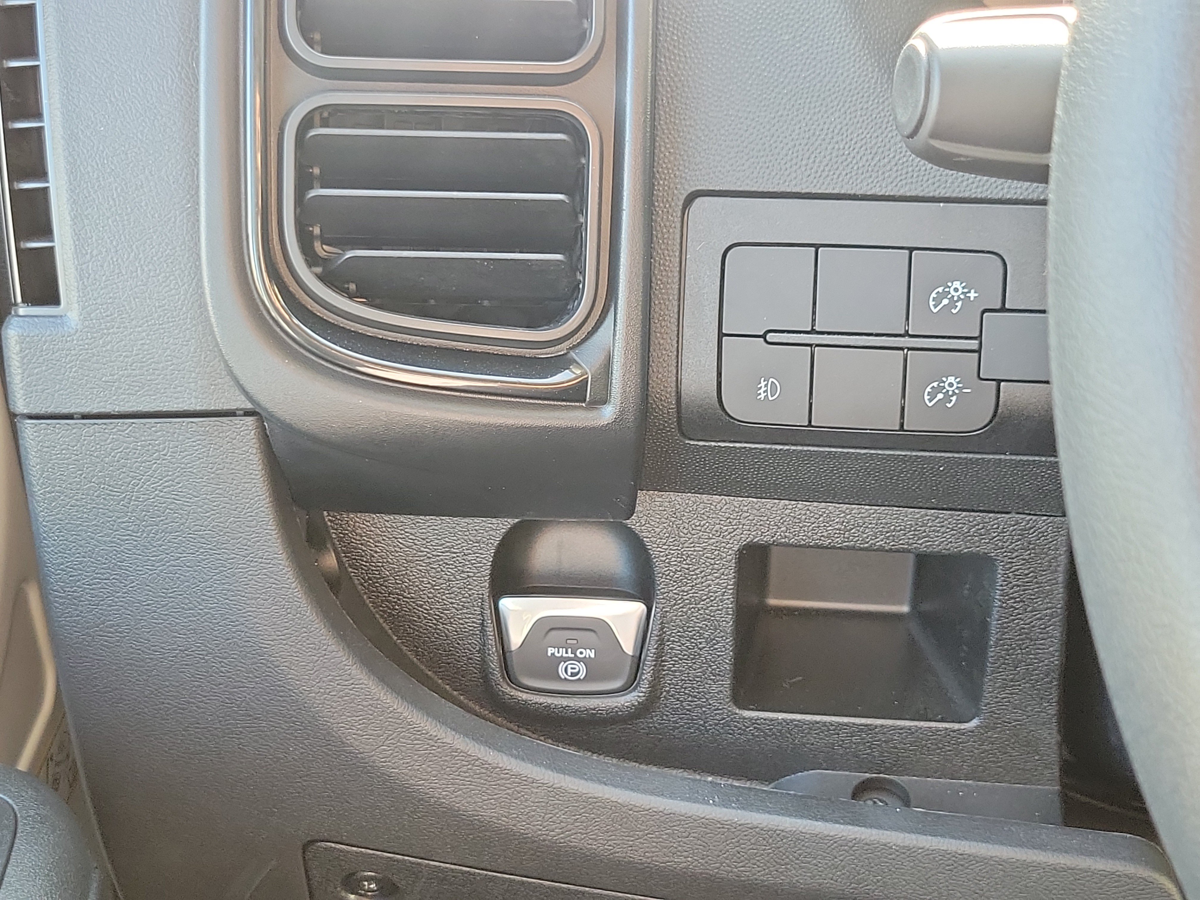 Used 2025 RAM ProMaster 2500 w/ Convenience Group FWD image 11