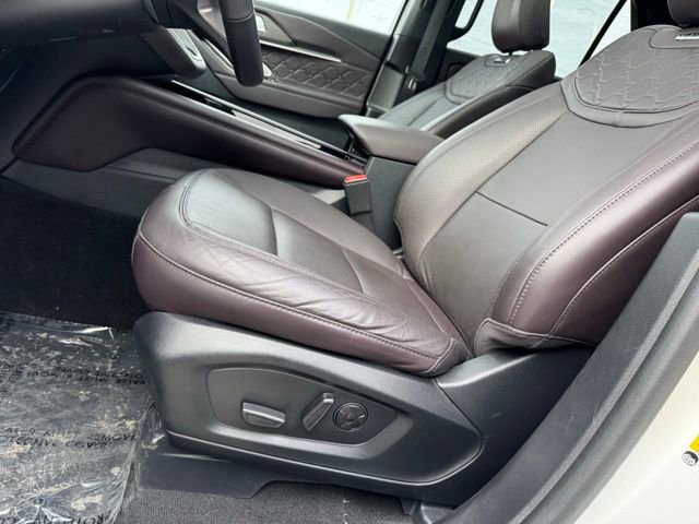 Certified 2025 Ford Explorer Platinum w/ Ultimate Package image 8