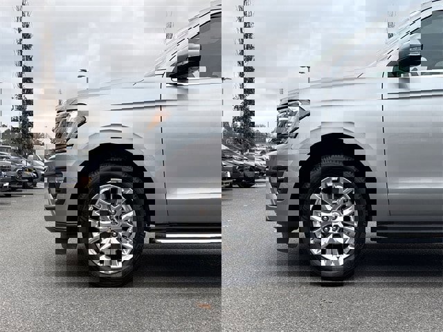 Used 2021 Ford Expedition XLT image 9