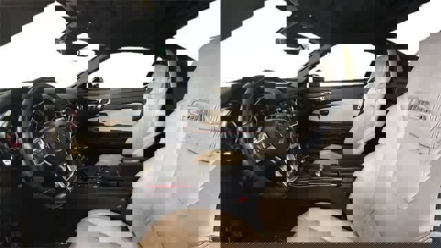 Used 2015 Mercedes-Benz SLK 250 image 4